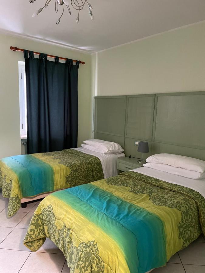 Casa Azzurra Camere Serravalle Sesia Экстерьер фото