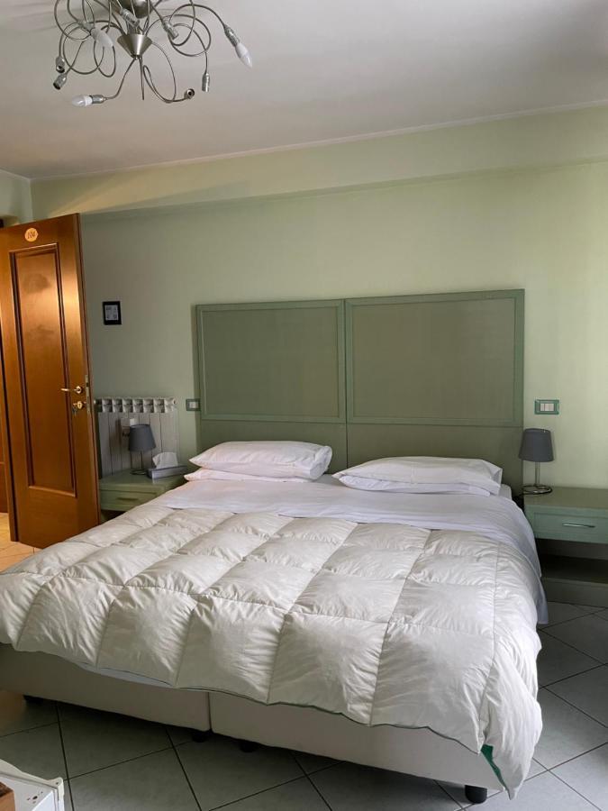 Casa Azzurra Camere Serravalle Sesia Экстерьер фото